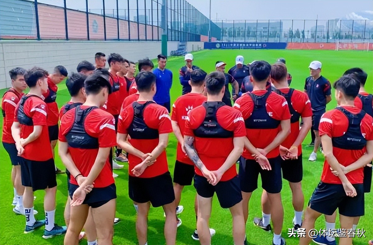 白菜价!中甲劲旅债务重重紧急拍卖,售价竟不如1名中超外援年薪