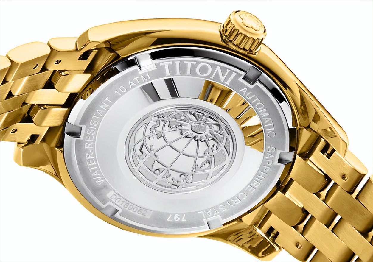 梅花大师系列和宇宙系列哪个好,梅花宇宙787适合年轻人戴吗