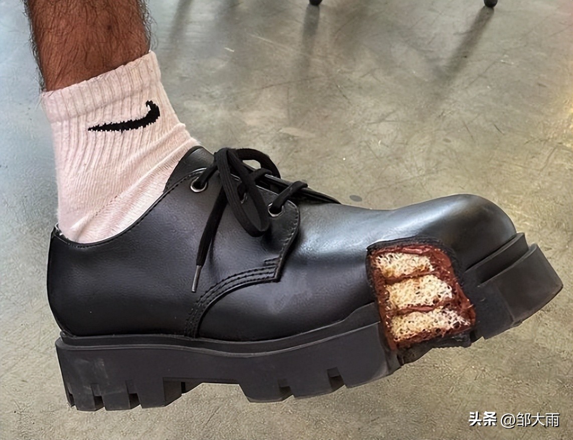 盘点潮牌奇怪鞋子,盘点10双你未见过的奇葩鞋子