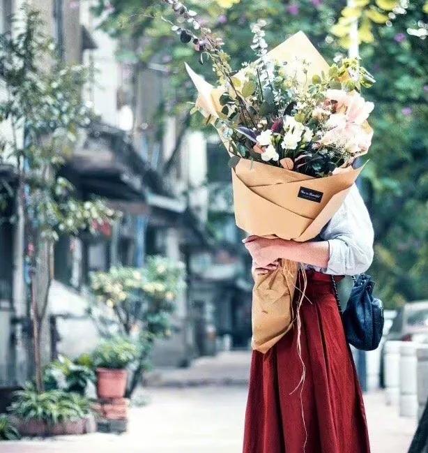 职场心机重城府深的女人,城府深的人的5大特征书单