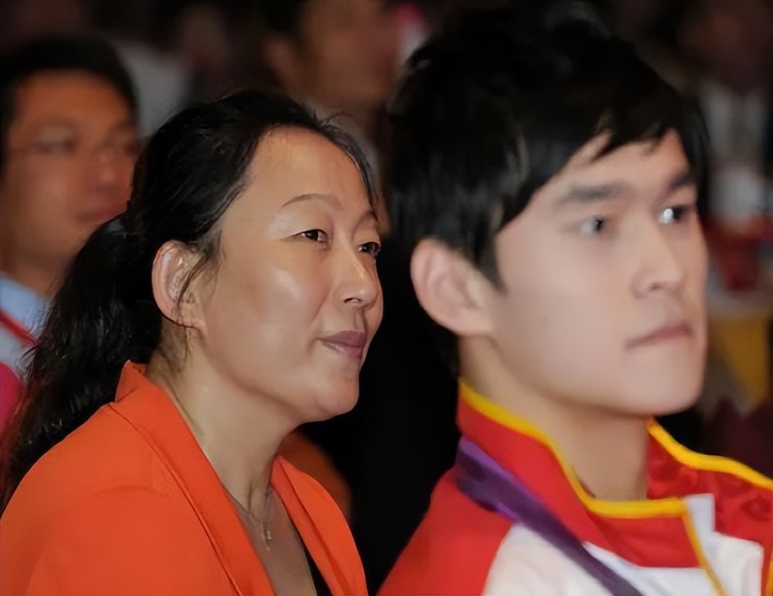 从世界冠军到百冠,从世界冠军到无球可打