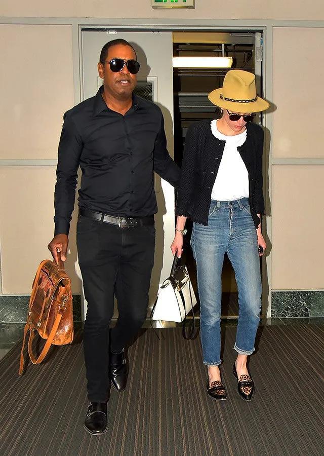 交换眼神挺暧昧,德普的美艳心理医生智商碾压前妻律师,颜值超高