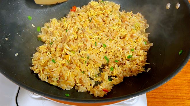 方便面神仙吃法简单又方便不辣 (不一样的方便面吃法快学起来吧)