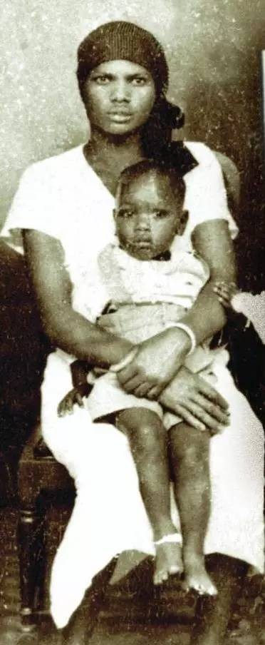 奥巴马爸爸有几个孩子,奥巴马父亲才华横溢