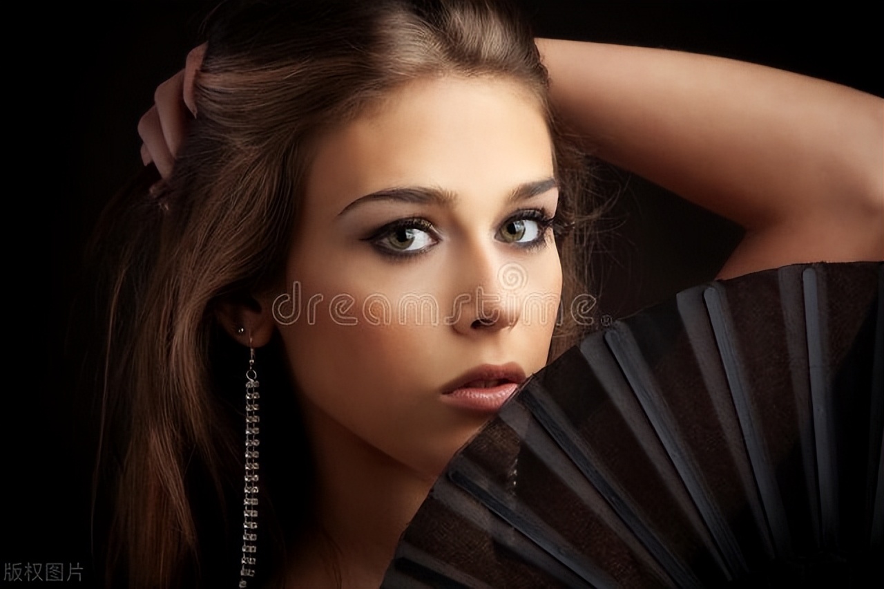 天然美瞳，你知道人的眼睛有多少种颜色吗？