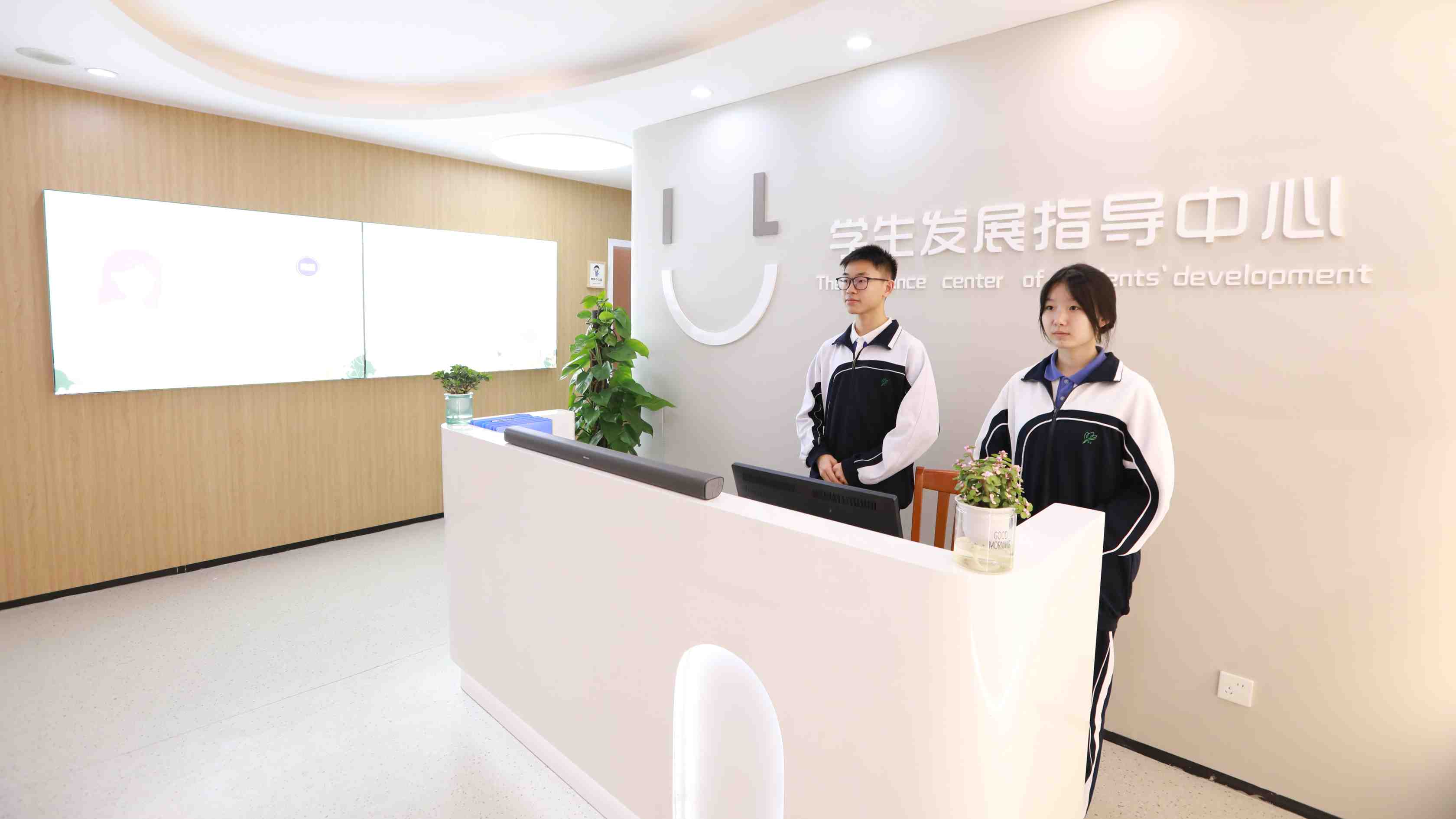 横岗高级中学校风,横岗高级中学高优率