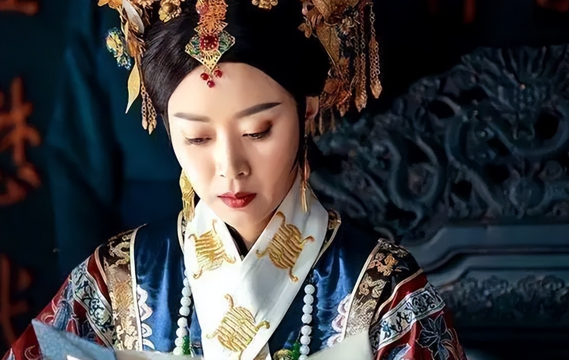 清朝的最后三年是怎么度过的,为什么都说隆裕亲手终结了大清