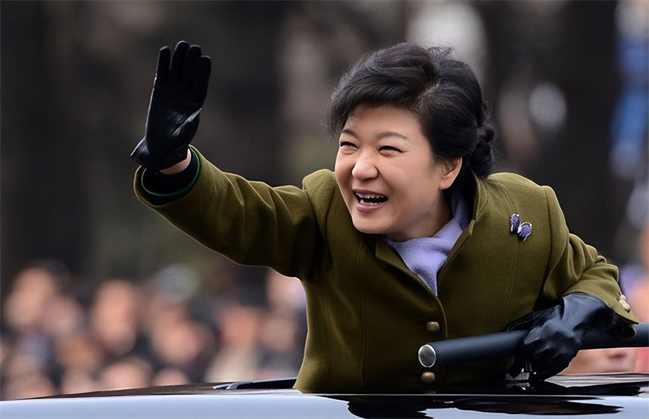 韩国第一牛郎，傍上最有权的女人，为何还要鱼死网破将其送进监狱