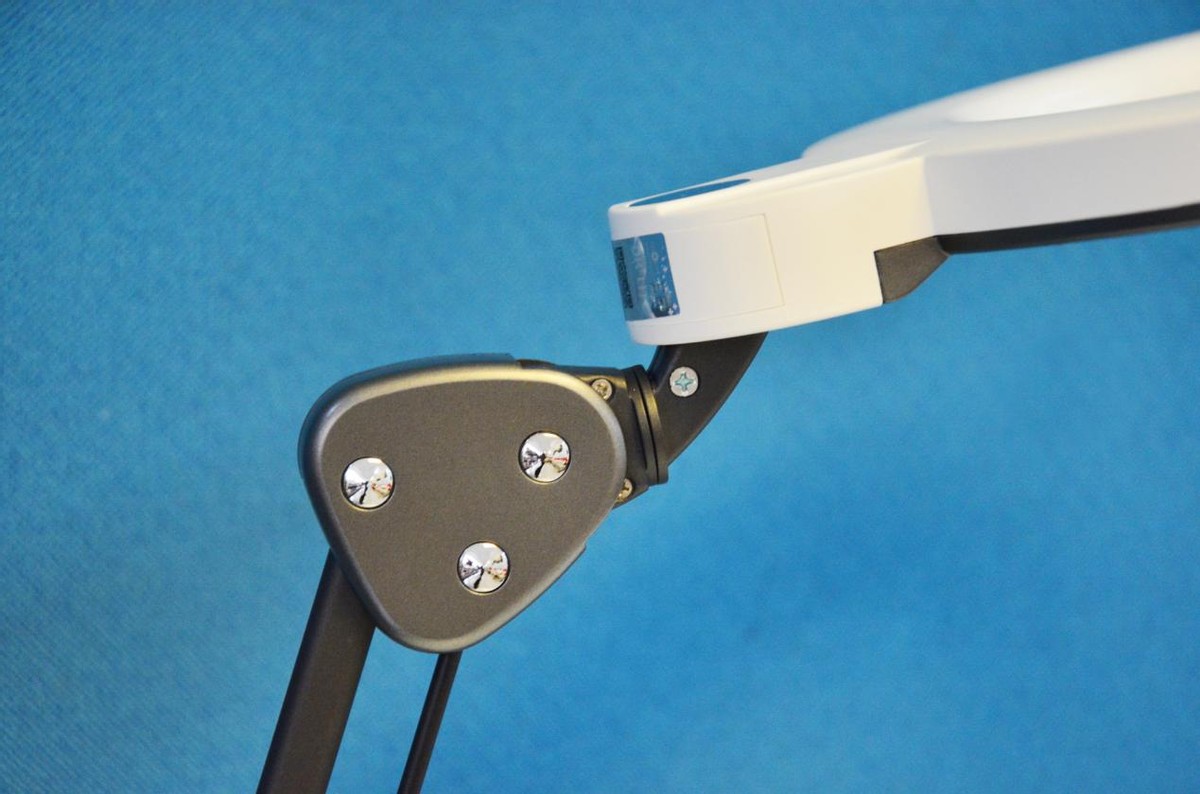 加NIR红光技术，两千多入手爱德华医生天使之光2润眼灯，值吗？