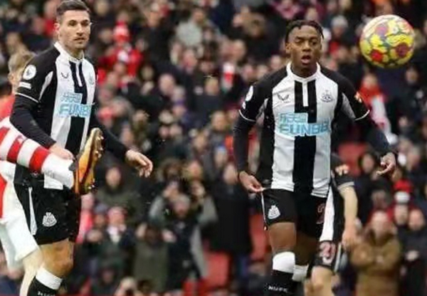 英超积分榜蓝军,英超红军战平蓝月亮