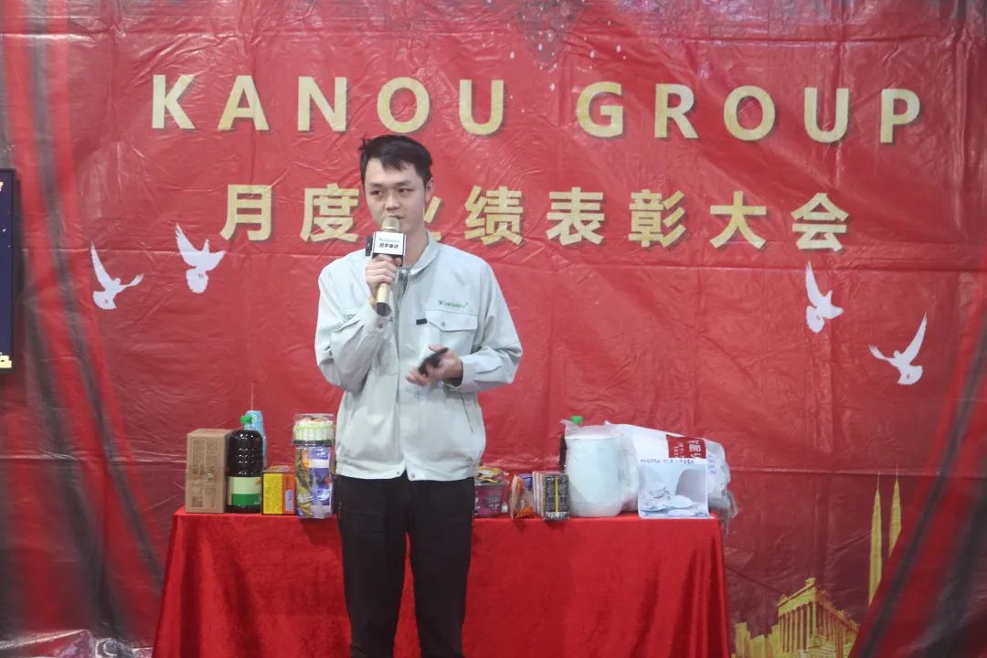 庆祝工作10年个人领奖感言,年终表彰大会表态发言