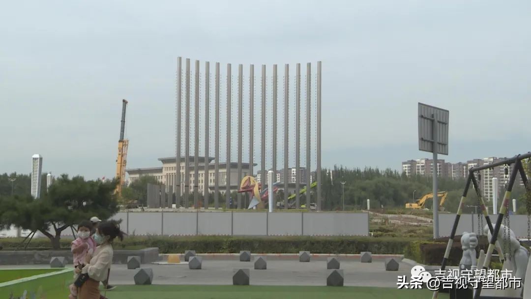 世纪广场21根巨柱被拆除,世纪广场21根柱子被拆除