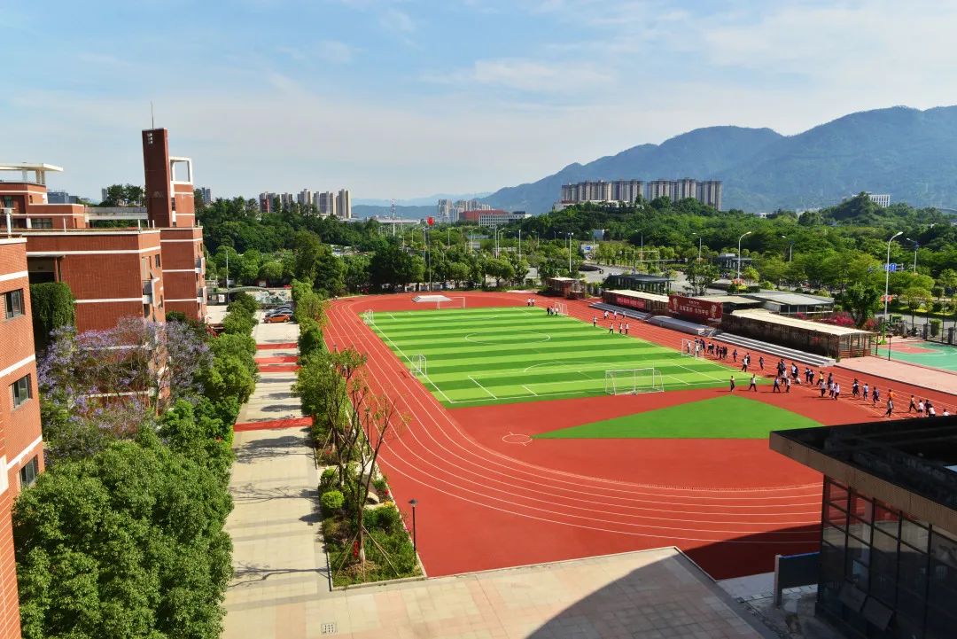 年薪20-30万元福州大学附属实验学校诚聘中小学教师