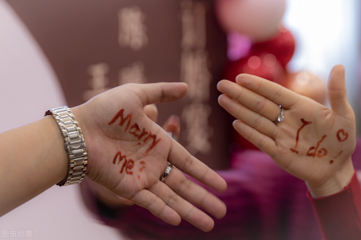 对婚姻充满了恐惧感,和女生求婚她讲有婚姻恐惧感