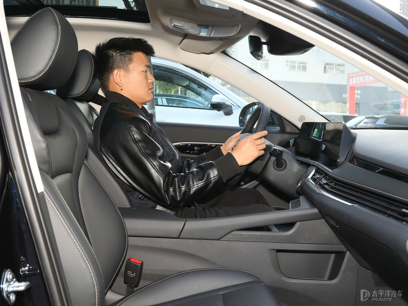 奔腾b70新款2024款成交价,奔腾b70新款尊享型能优惠多少钱