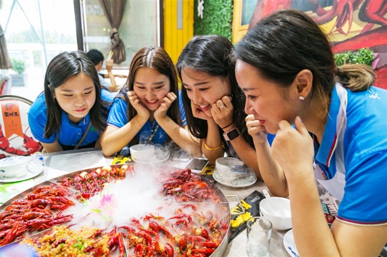 潜江虾香稻香米,潜江虾乡