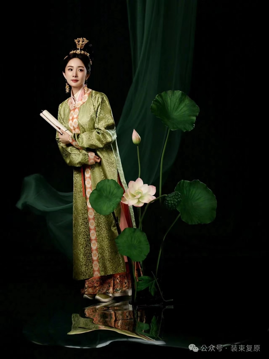 “新春战袍”销售额超过3亿元，汉服款式这么多，为什么只有马面裙爆火出圈？