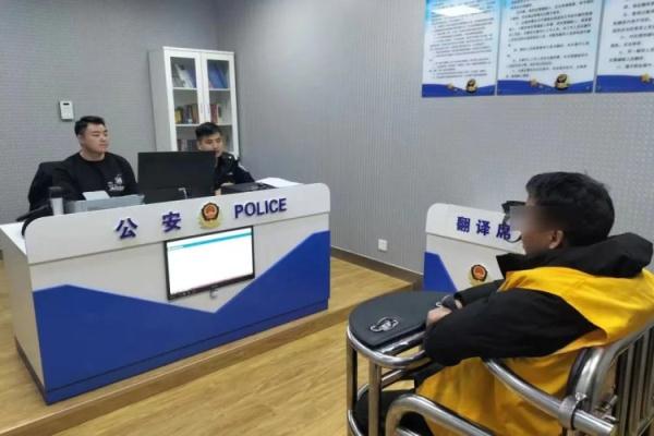 两人偷盗电缆4000元能判几年,4人偷盗工地电缆被抓