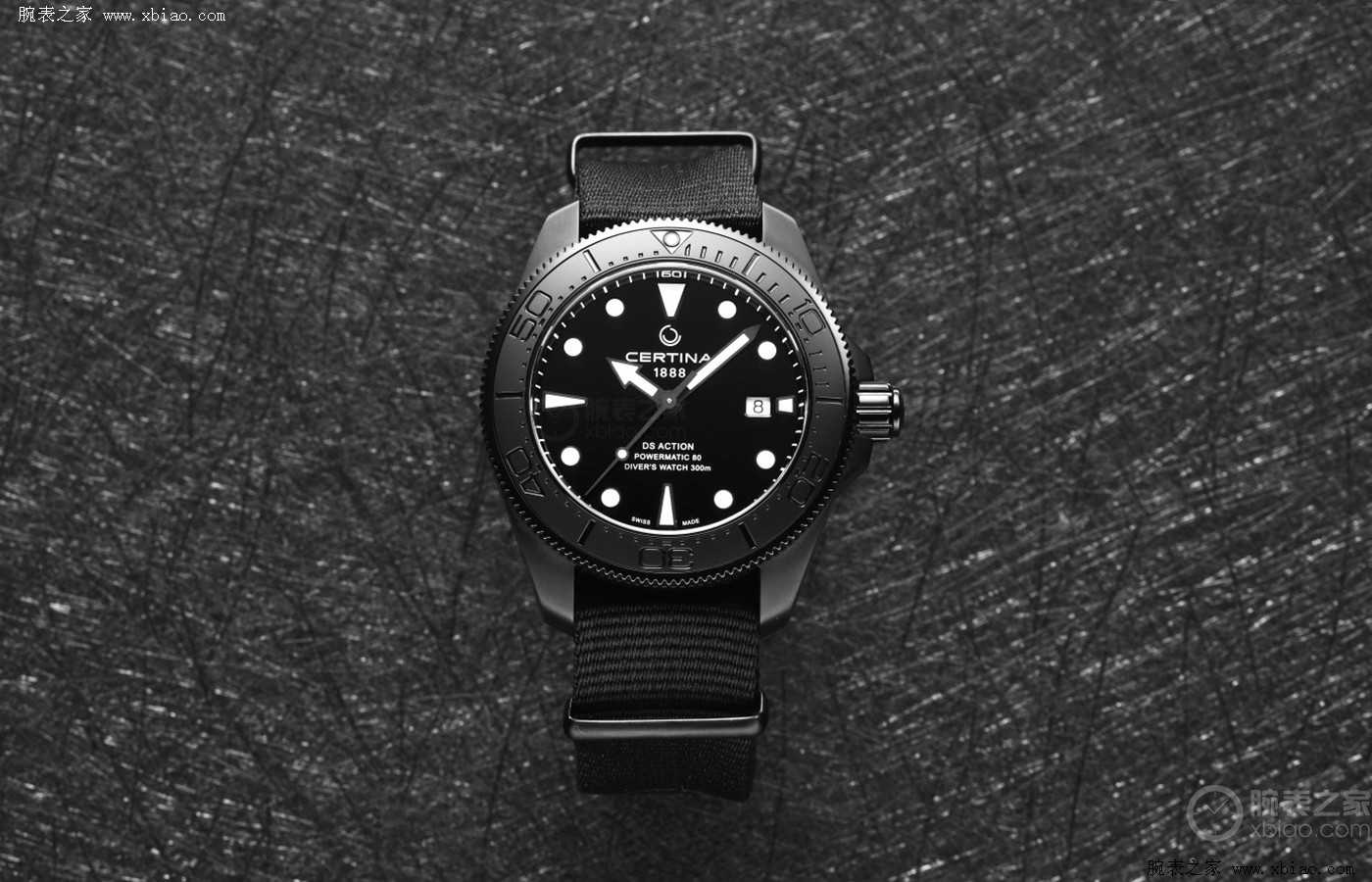 深海中的一抹暗影品鉴陶瓷海龟FULLBLACK潜水表