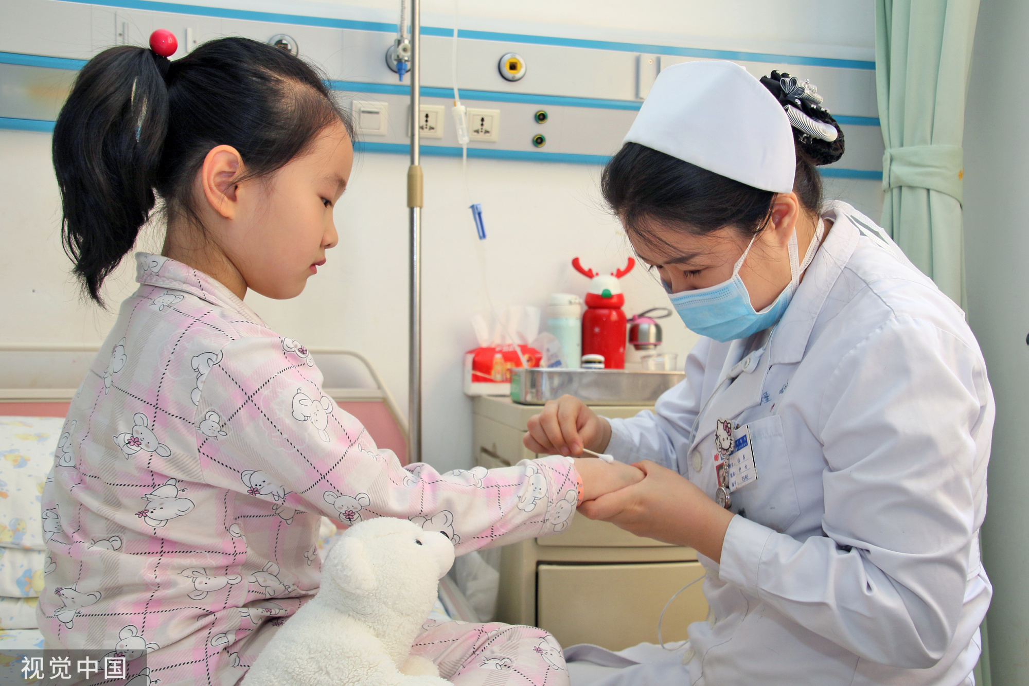 儿童支原体肺炎为什么夜间会发热,肺炎支原体反复发热几天才会好