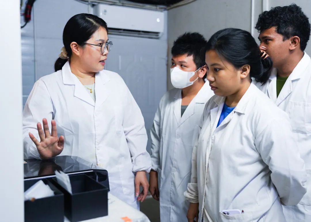 创造中成就伟业｜蒋金莉，从“0到1”的中伟莫罗瓦利质检引航人