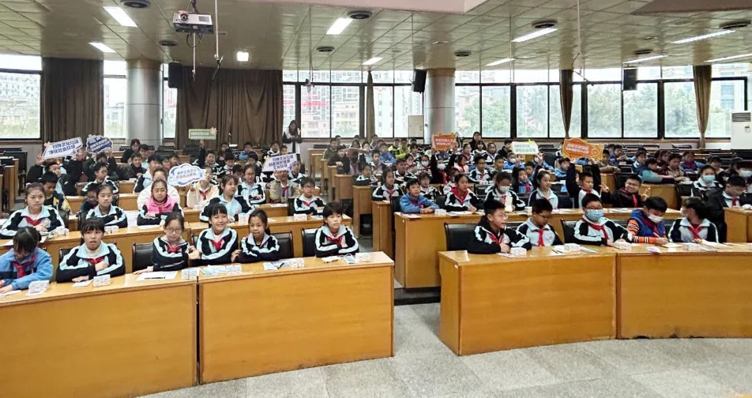 净化网络环境保护公民合法权益,扫黄打非进校园宣传活动简报