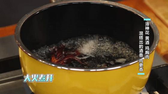 用它做出来的肉鲜嫩多汁,怎么做肉入口即化不柴