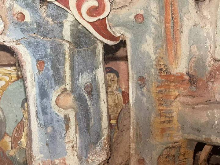 佛光寺梁思成视频,梁思成在佛光寺照片