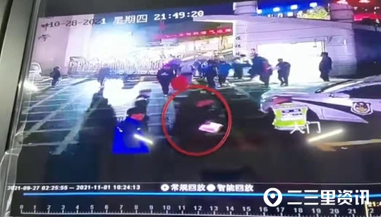 学生打篮球扭伤该谁负责,小学生学校打篮球导致同学受伤