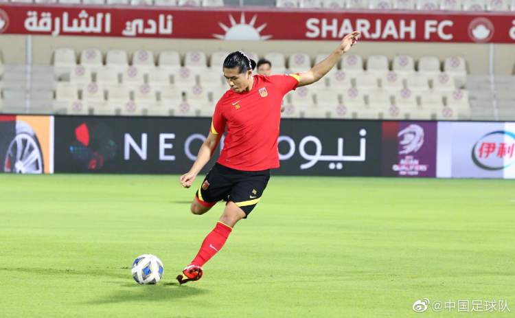 国足再赴沙迦备战12强赛,国足将再次前往沙迦
