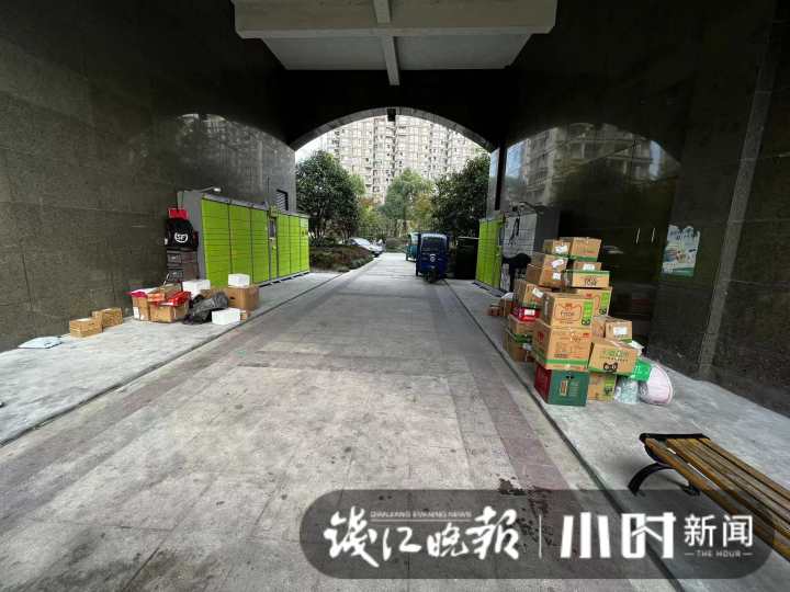 双十一买买买之后该轮到拆拆拆的快乐了，快递小哥：加班忙碌至少持续到20号