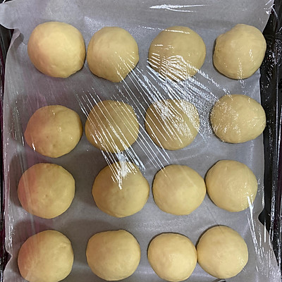 牛奶蜂蜜小面包的做法,厨师机蜂蜜小面包