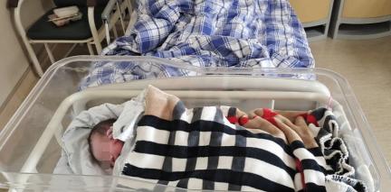 孕妇临产被冻封路,小区封闭期间孕妇怎么办