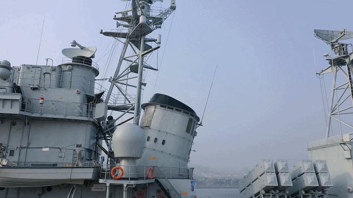 威海驱逐舰免费参观,探访中国航母