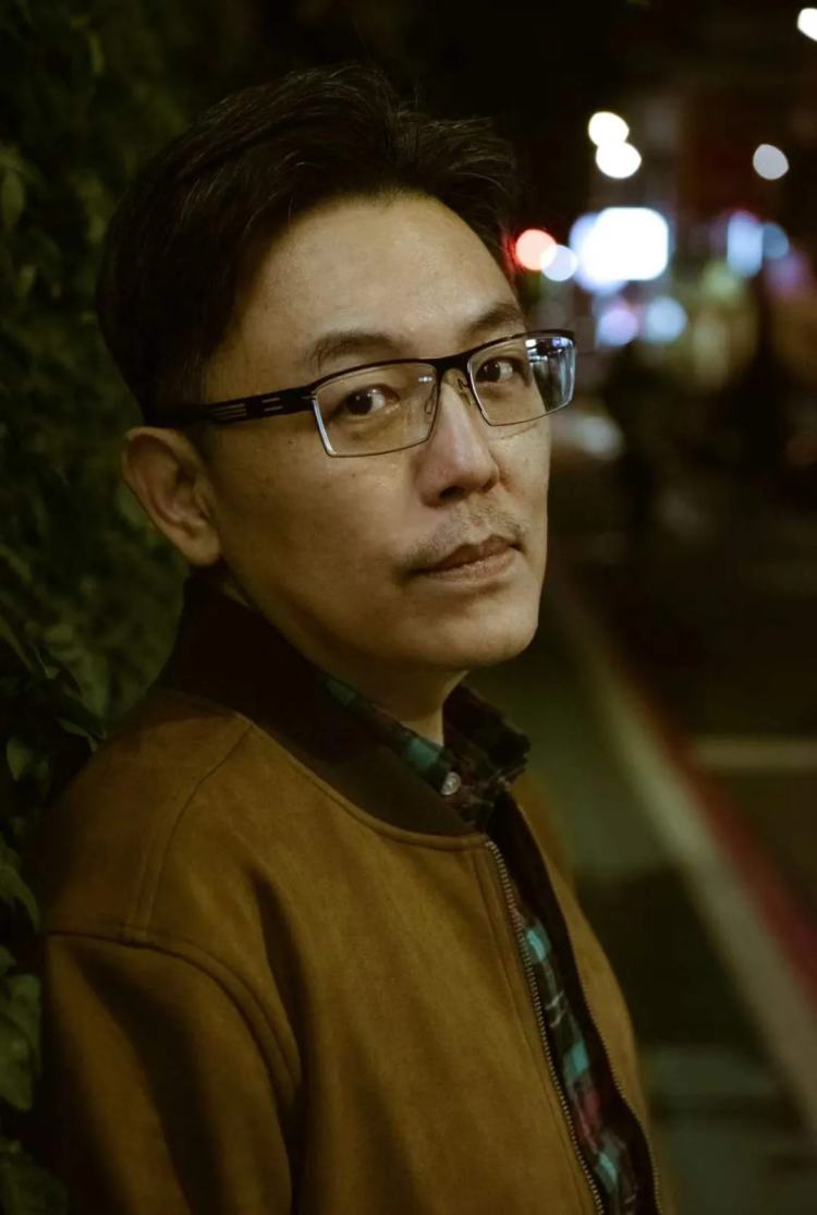 今年感触最深的一本书,最令我感动的一本小说