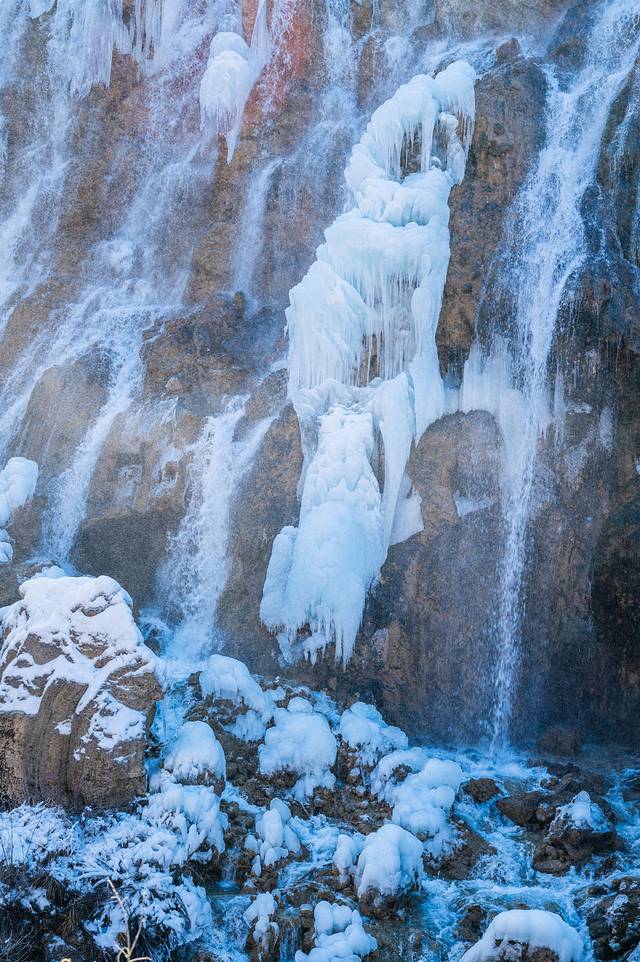 冬日九寨童话世界,九寨沟翠海蓝冰