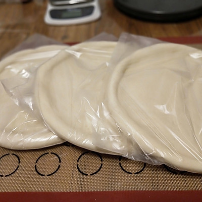 薯角培根披萨和鸡米花披萨,好吃的蛋糕披萨的做法