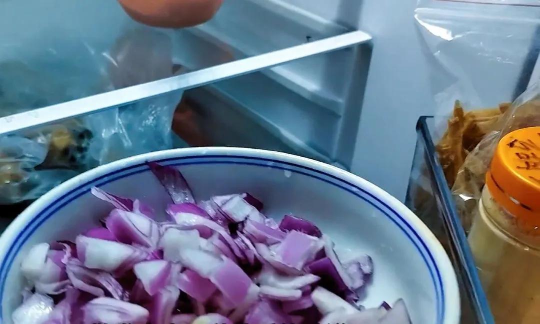 白醋搭配洋葱还有哪些妙用,洋葱加白醋生活小妙招