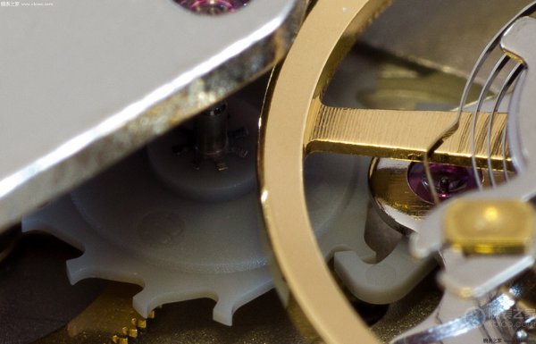 天梭海星2000系列塑料机芯,天梭80小时动力机械表是什么型号