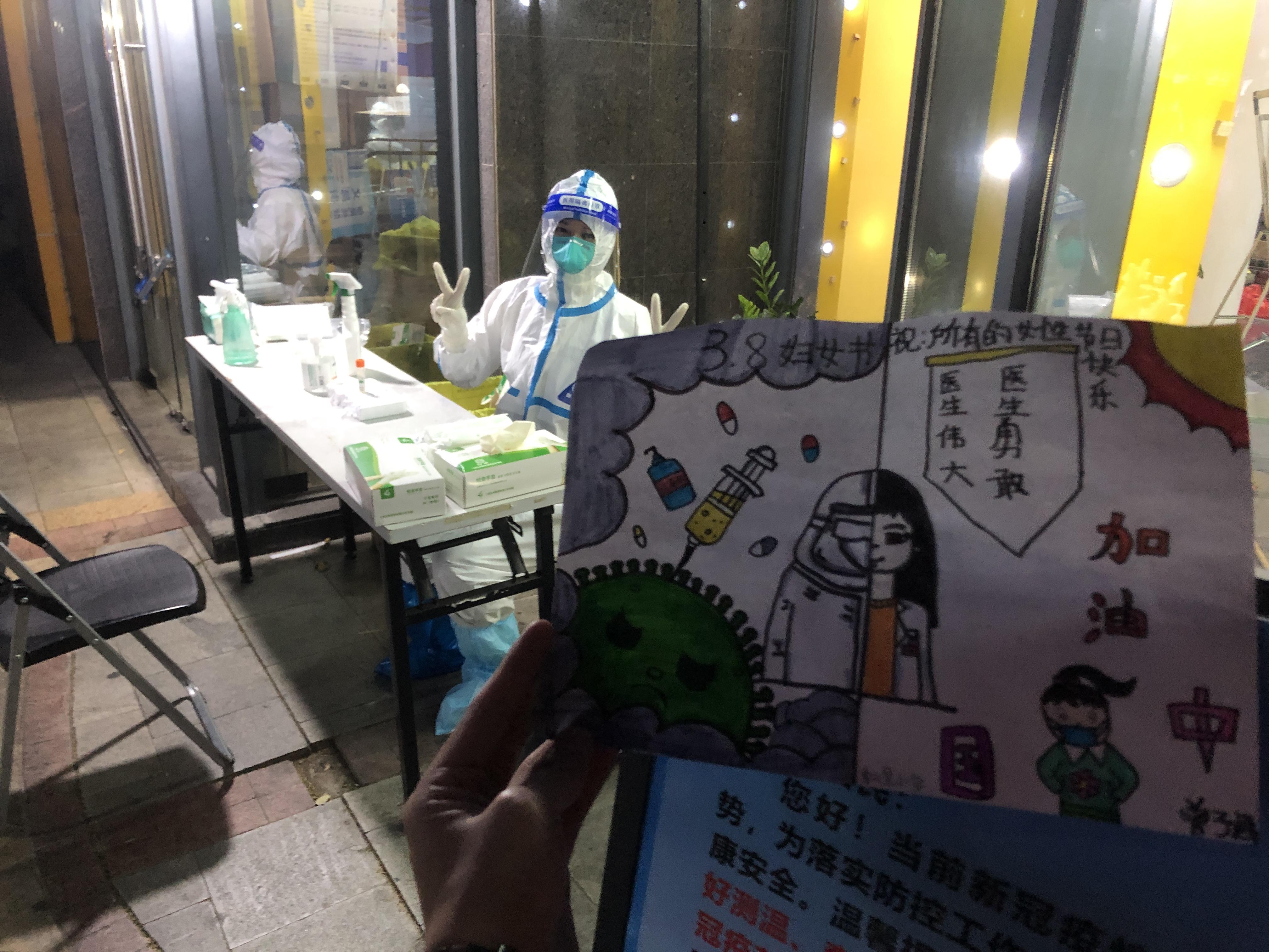 折纸玫瑰画,一年级的小朋友折玫瑰简单又好看