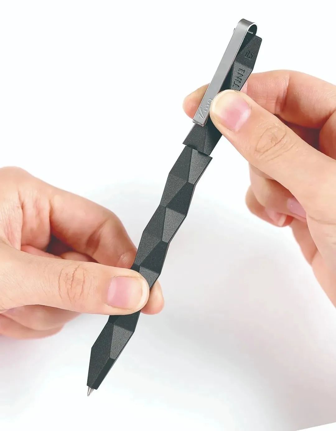 一支笔可以设计出什么花样,笔的变异图形设计