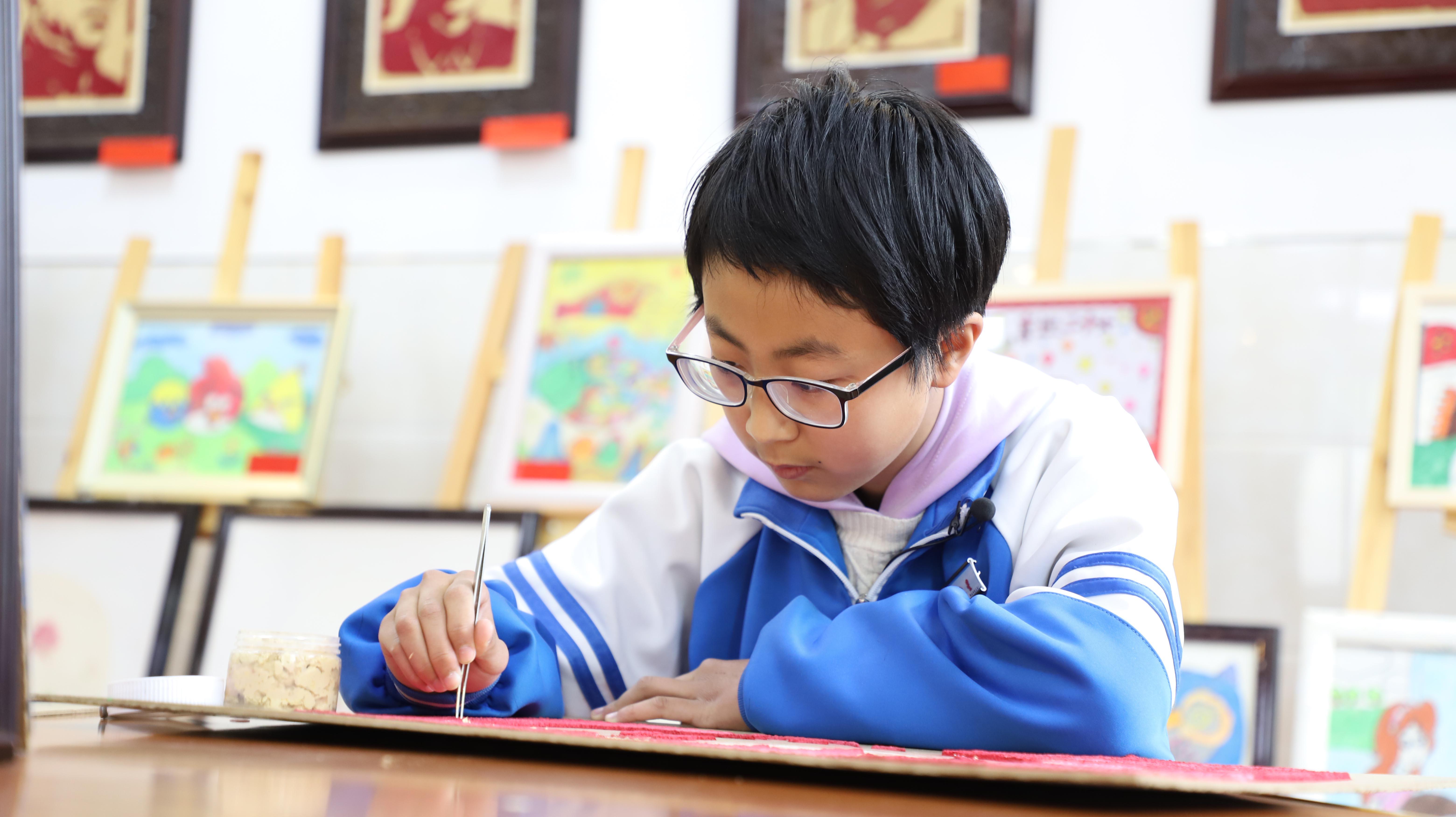 双减下校园体育升温,甘肃陇西双减校园更多彩