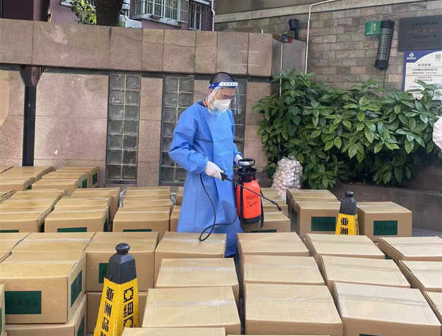 青春守“沪”｜居民的买汰烧，背后有这样一群贴心人