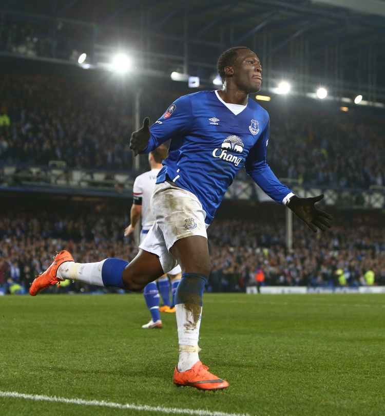 卢卡库4次绝佳进球,卢卡库进入梅阿查