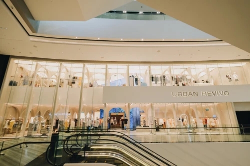 快时尚ur怎么样,当快时尚不被鼓励时面料何去何从