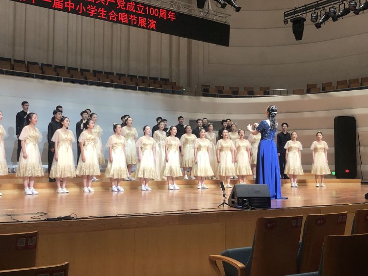 手捧仁者良心躬耕教育本色——淄博第十八中学“多元化”教育纪实