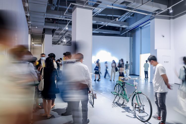 一根香蕉价值15万美金,莫瑞吉奥卡特兰香蕉