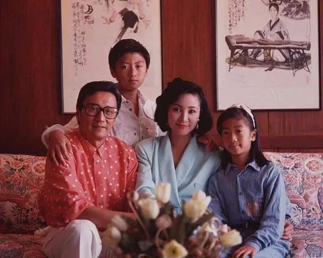 85岁谢贤获封金像奖影帝,85岁谢贤获影帝视频