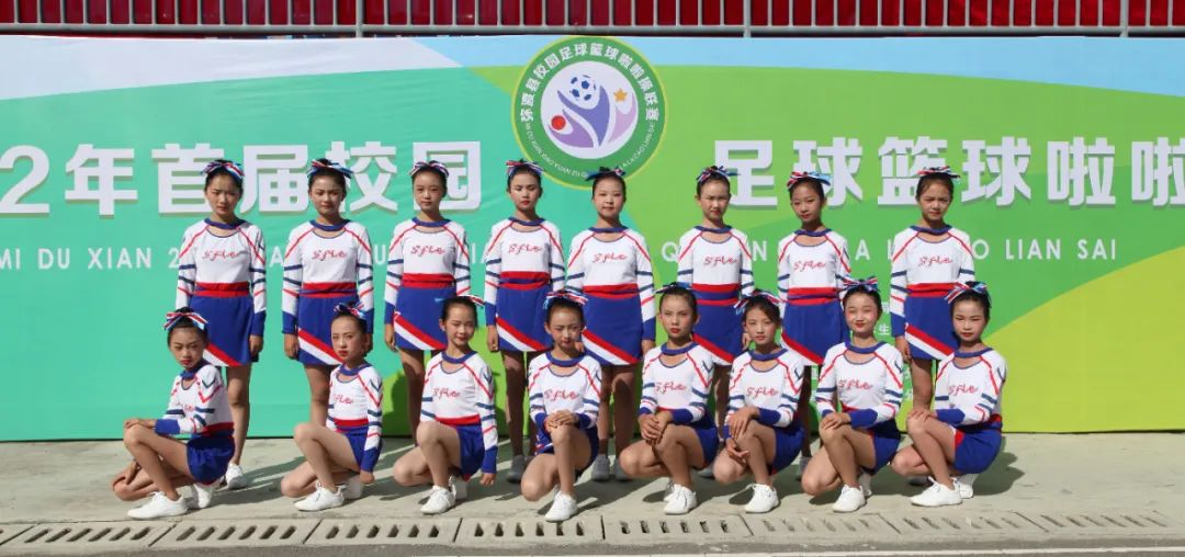 两场联赛精彩上演,校园足球联赛精彩纷呈