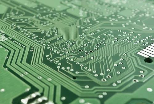 聚焦前沿科技，听听这些*会两**委员说了什么